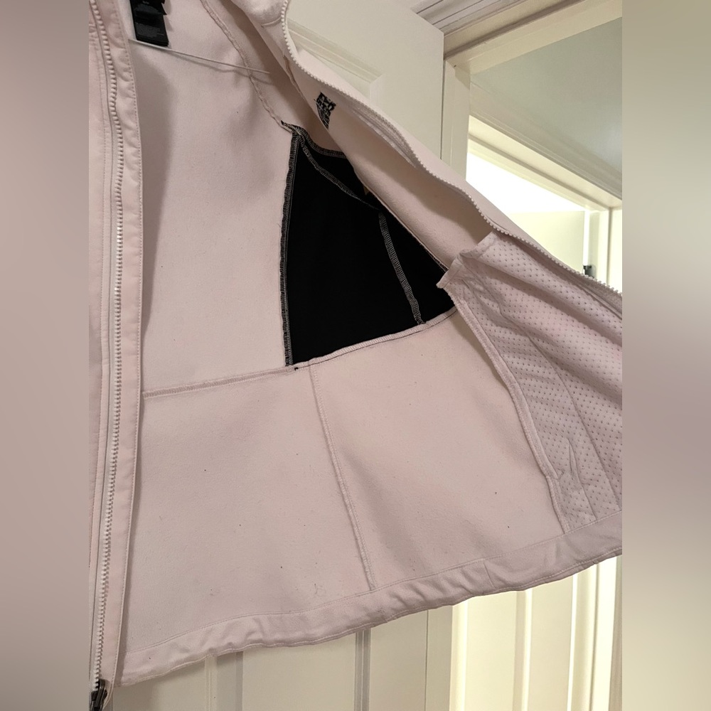 North Face White Lightweight Lined Shell Jacket. … - image 6